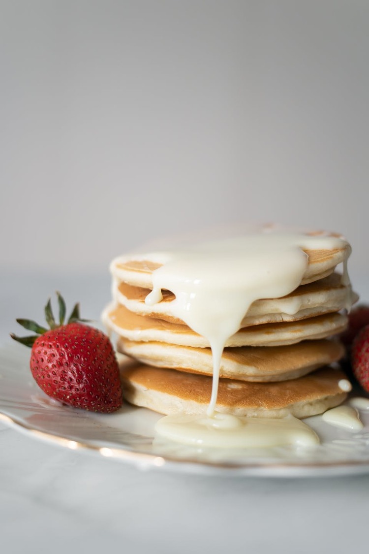 Pancake Recipe - Buttermilk Pancakes with Strawberries