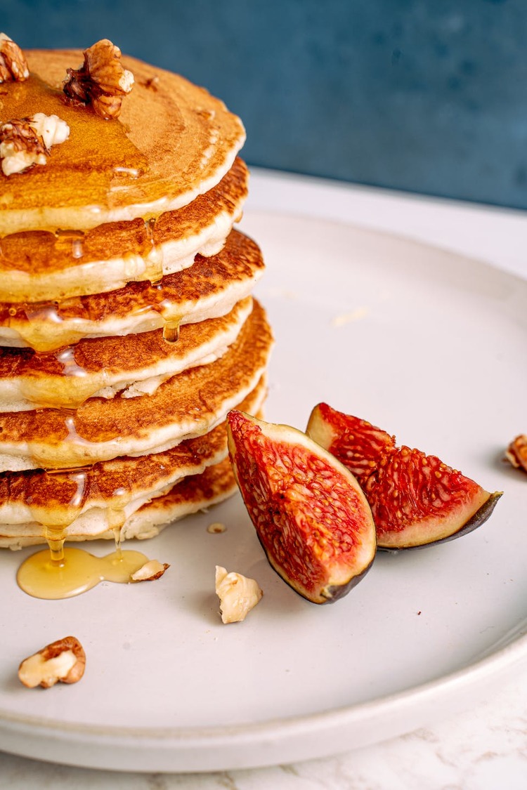 Old Fashioned Pancakes with Walnuts and Figs