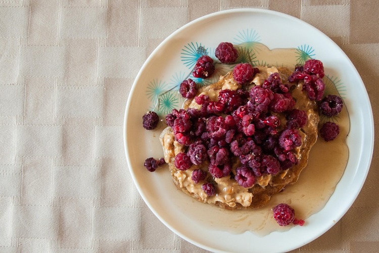 Walnut and Raspberry Pancakes - Pancake Recipe